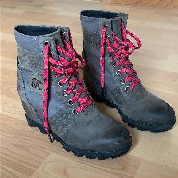 Sorel Shoes - Sorel Lexie Leather Wedge Boot Size 8